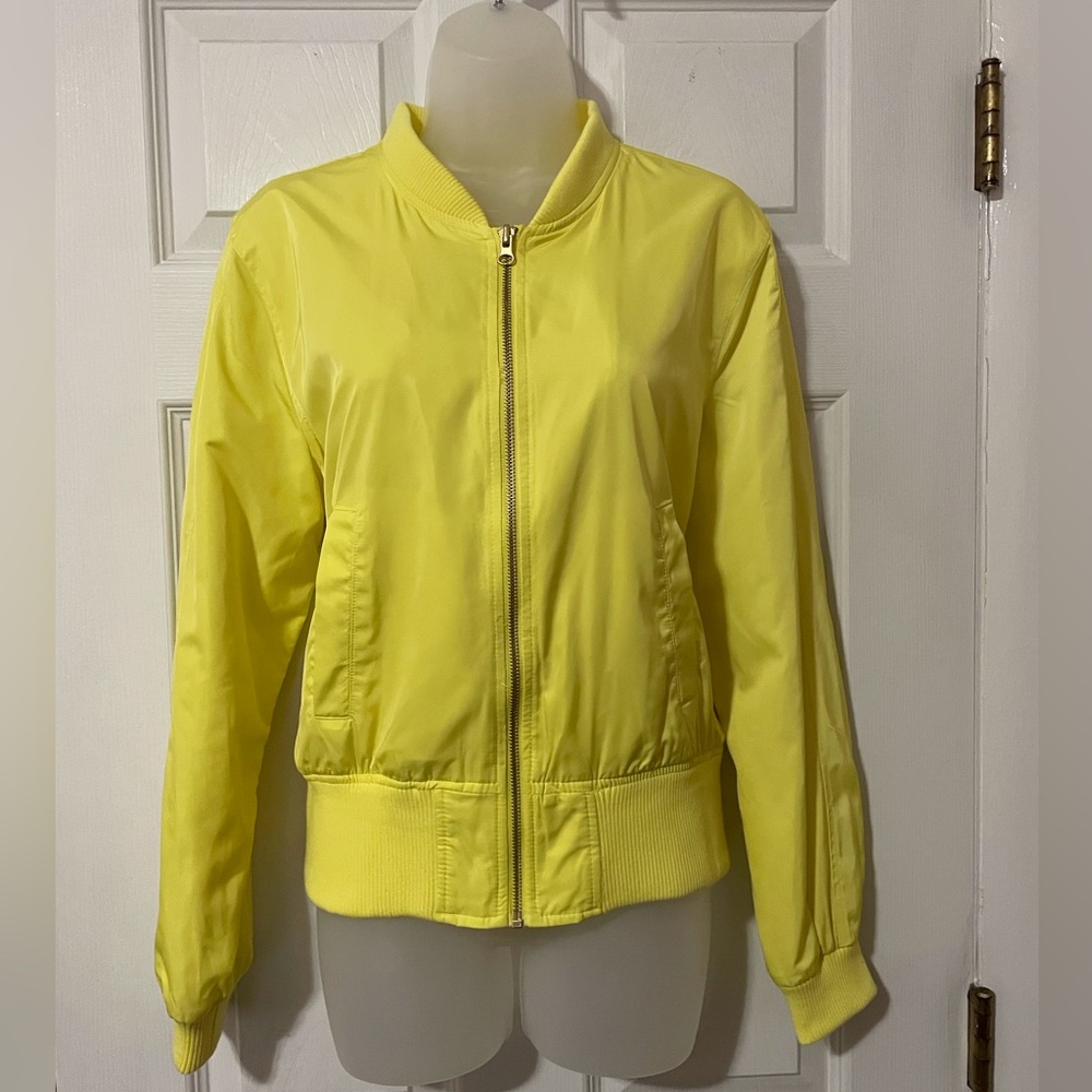 Vibrant Yellow Bomber Jacket with Ribbed Details